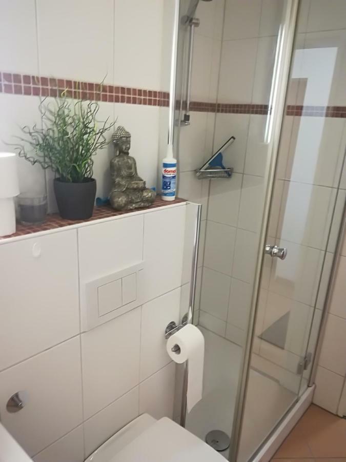 Luxury Apartment In Duisburg-Rahm - Business & Leisure - 'Netflix-Minibar' Bagian luar foto
