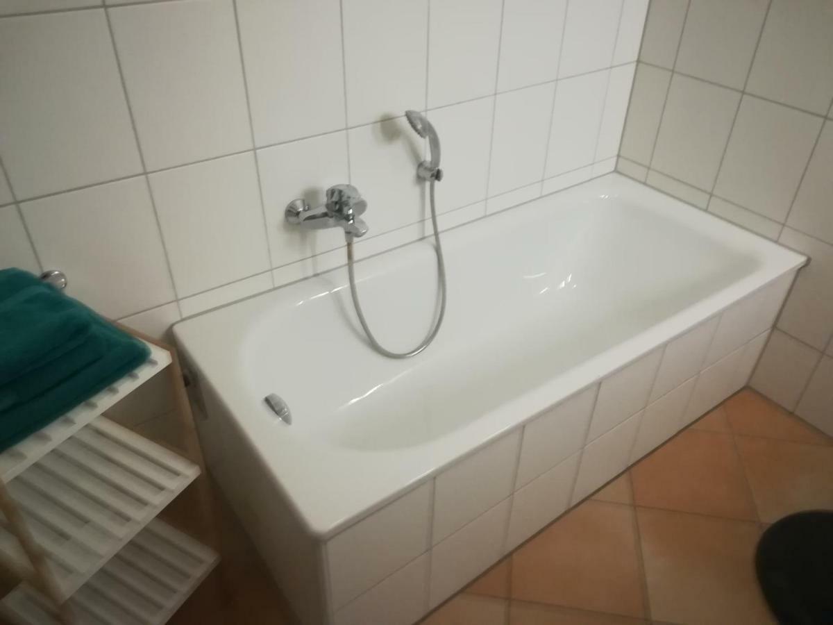 Luxury Apartment In Duisburg-Rahm - Business & Leisure - 'Netflix-Minibar' Bagian luar foto